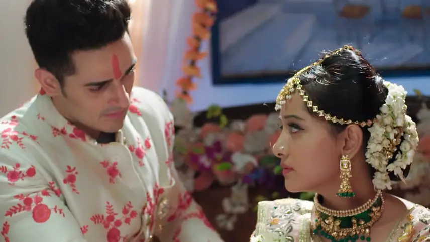 Watch Enjoy All the Episodes of Laal Ishq TV Serial Online on ZEE5