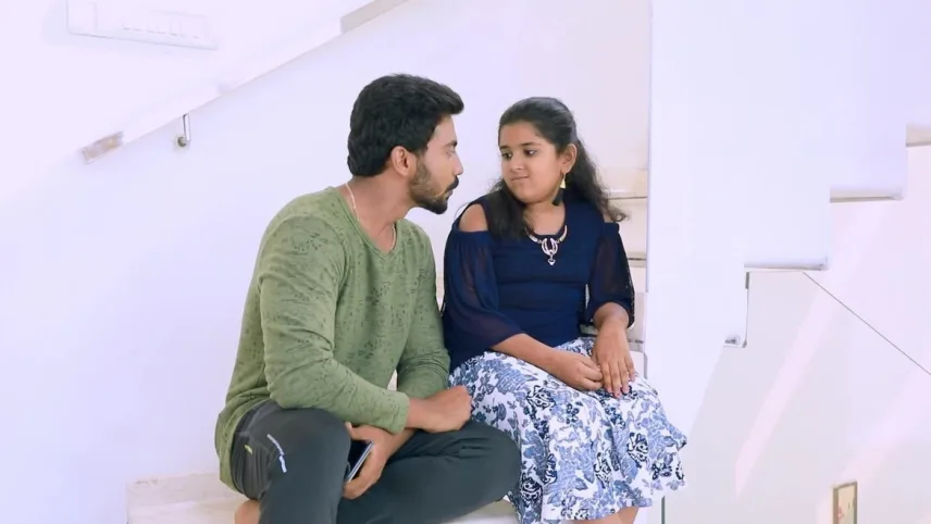 Watch Enjoy All the Episodes of Kamali TV Serial Online on ZEE5